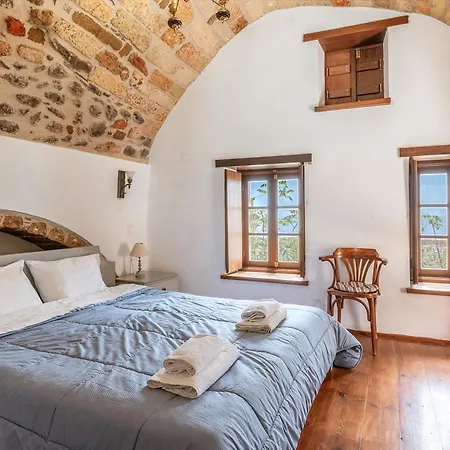 Konukevi Casa Tradizionale Goulas 3*