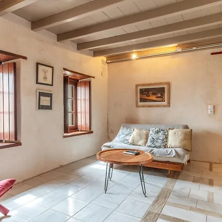 게스트하우스 Casa Tradizionale Goulas 4*
