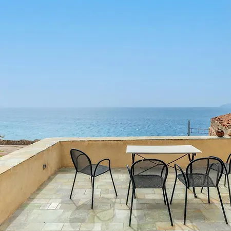 Casa Tradizionale Goulas 4* 모넴바시아