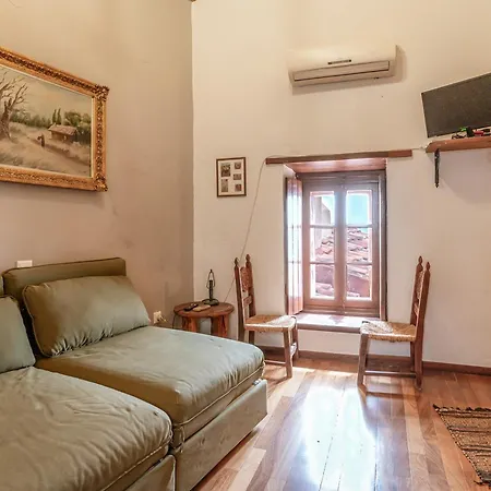 Casa Tradizionale Goulas 게스트하우스