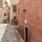 Casa Tradizionale Goulas ゲストハウス モネンバシア